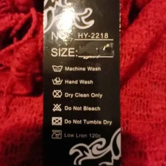 Woman's Red Knited Ponchos - Picture 7 of 8